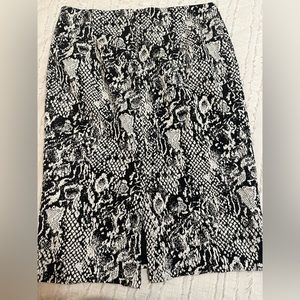 New York and Company Skirt Sz 12